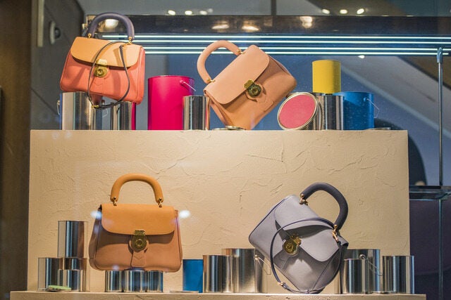 オープニング×高時給★《ヴァレクストラ》レザーBAGの販売(販売,福岡市中央区)のイメージ画像