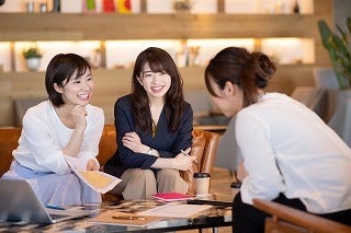 【土日祝休み】17時半◆未経験OK！法人向けレンタルオフィス事務(オフィス,福岡市中央区)のイメージ画像