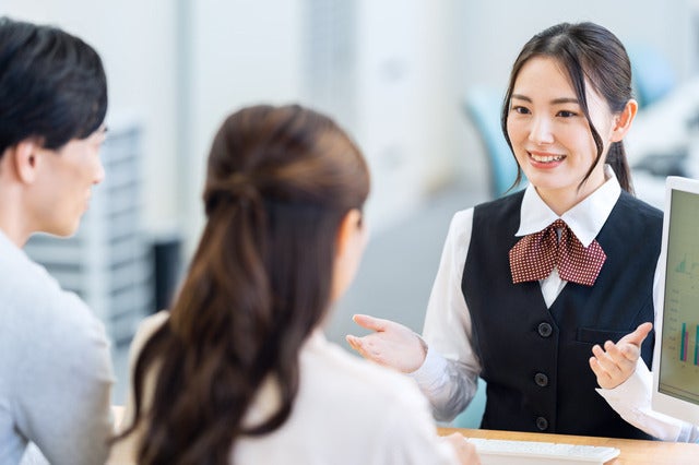 【ノルマ無し】～18時台◆笑顔でお声がけ♪百貨店カードの受付(サービス,静岡市葵区)のイメージ画像