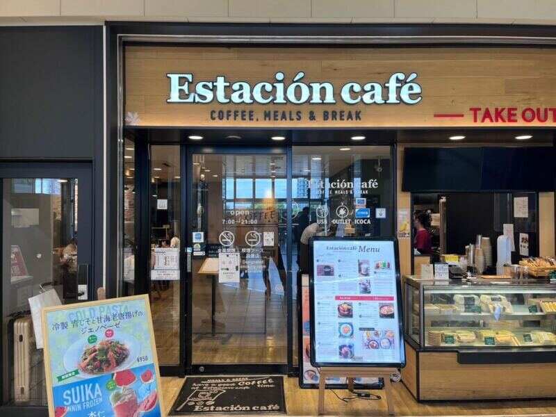 駅直結のカフェ◎初バイトでも安心、髪色自由＋履歴書不要◎(フード・飲食,神戸市中央区)のイメージ画像