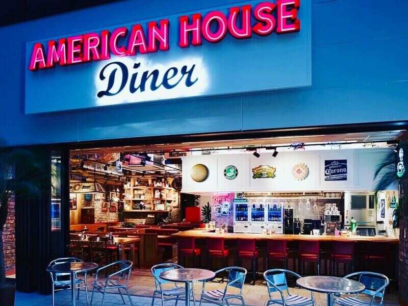 海外好き必見！SNS映えアメリカンDINER｜賞与あり◎完全週休2日(フード・飲食,横浜市中区)のイメージ画像