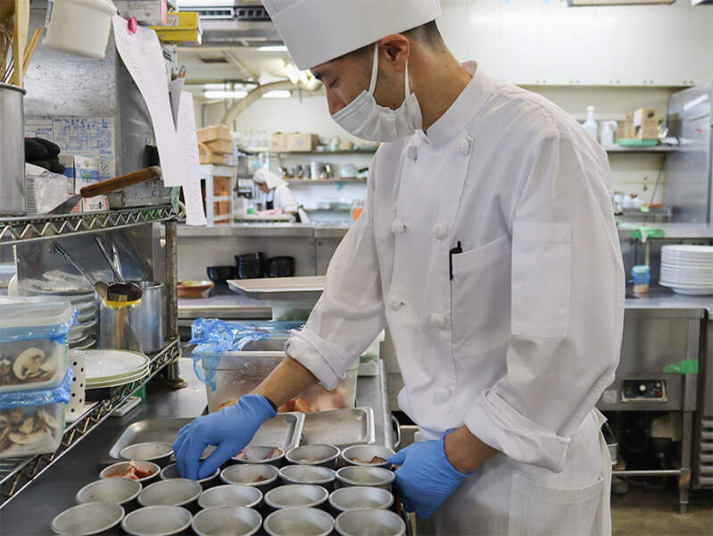 17時定時×残業少なめ｜やりがいも、自分時間も大切に！調理補助(フード・飲食,三木市)のイメージ画像