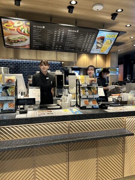 学生活躍中☆週2～OK◎新宿駅直結のスタイリッシュcafe(フード・飲食,新宿区)のイメージ画像