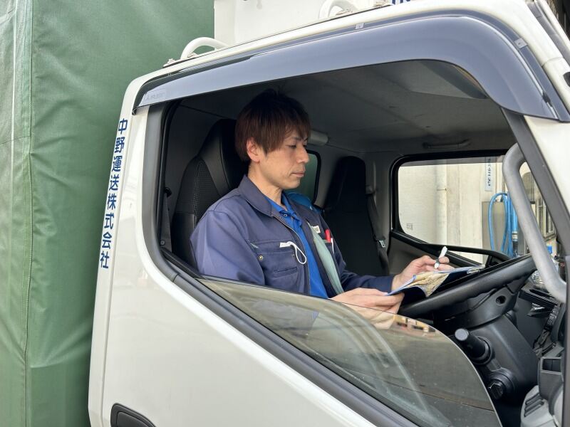 《土日休み》夜勤ナシ★普通免許でOK！ルート配送｜2tドライバー(軽作業・物流,門真市)のイメージ画像