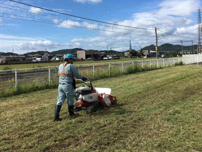 高時給1325円！出張手当あり！パチンコ店敷地内の清掃スタッフ(サービス,東近江市)のイメージ画像