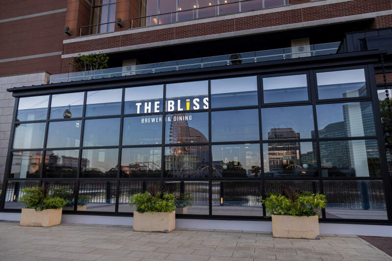 平日ランチのみOK！結婚式場併設のおしゃれダイニング | ホール(フード・飲食,横浜市中区)のイメージ画像