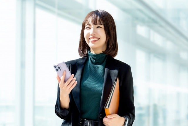 【1月スタート】英語力や校正・編集スキルを活かした大学事務！(オフィス,新宿区)のイメージ画像