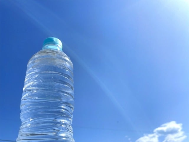 【月収32万】リフトでジュースやお酒など飲料水の仕分け★(軽作業・物流,愛西市)のイメージ画像