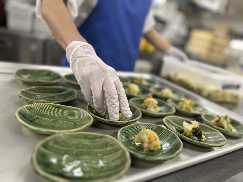 調理補助│盛り付け・仕込み・洗い場など│黙々と働ける裏方業務(フード・飲食,小田原市)のイメージ画像