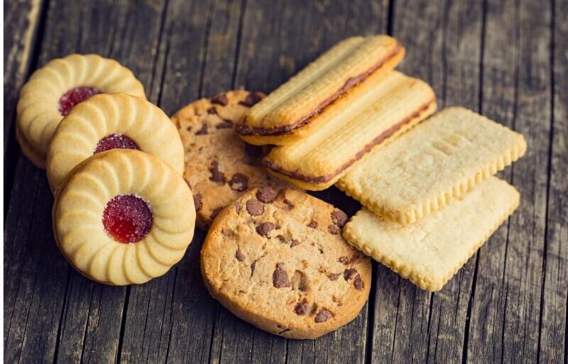 未経験◎週休3日OK！人気お菓子の販売スタッフ♪東京駅直結(販売,千代田区)のイメージ画像