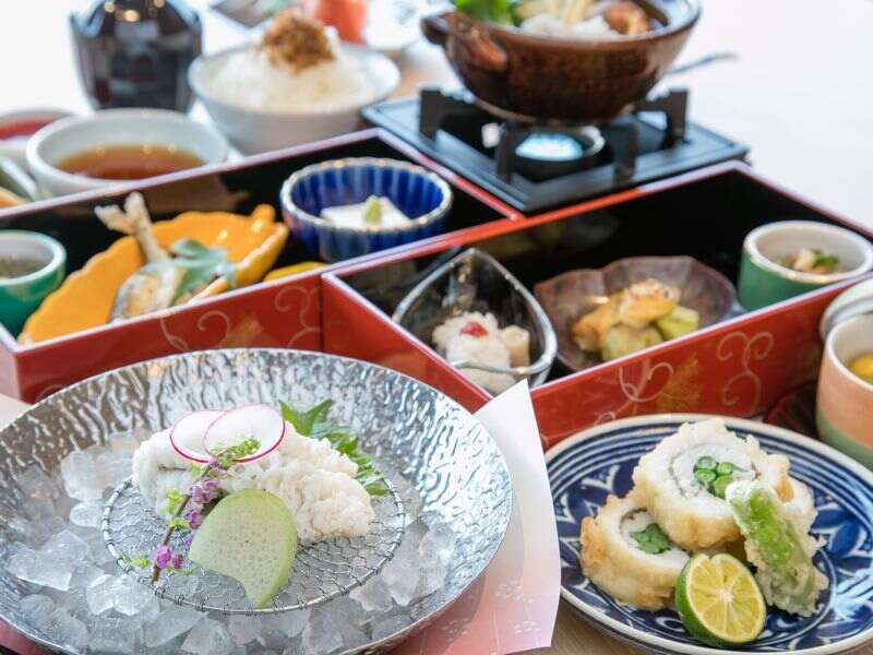 【正社員】和の技を極める。温泉旅館の和食調理スタッフ(フード・飲食,神戸市中央区)のイメージ画像
