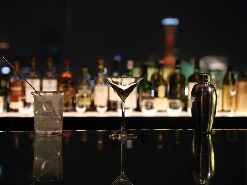 【正社員】お酒好きにオススメ！温泉施設のバーテンダー(フード・飲食,神戸市中央区)のイメージ画像