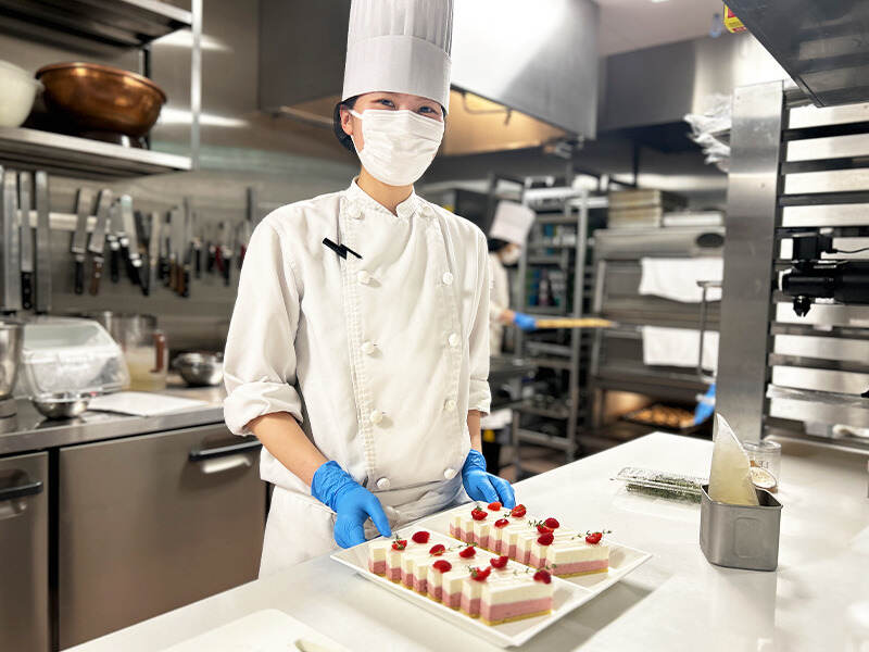 【女性スタッフ活躍中】週3~OK/未経験歓迎◎｜お菓子作りの補助(フード・飲食,神戸市中央区)のイメージ画像