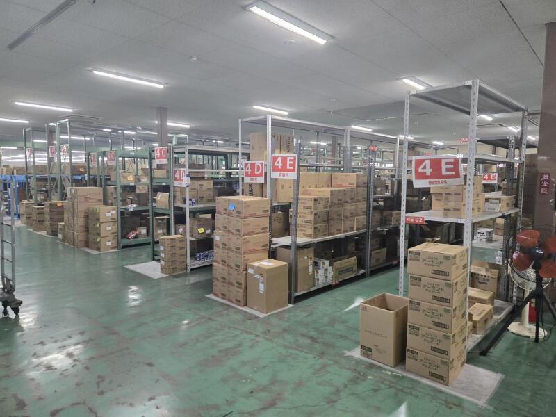 かんたん×重量物ナシ◎お菓子のピッキングや検品♪｜週3～◎(軽作業・物流,岡山市北区)のイメージ画像