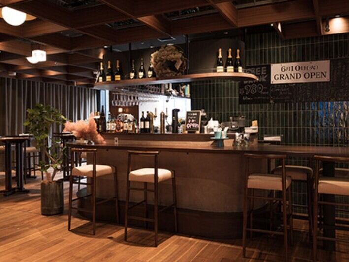 【渋谷駅すぐ】オシャレなフレンチ酒場がOPEN！ホール(フード・飲食,渋谷区)のイメージ画像