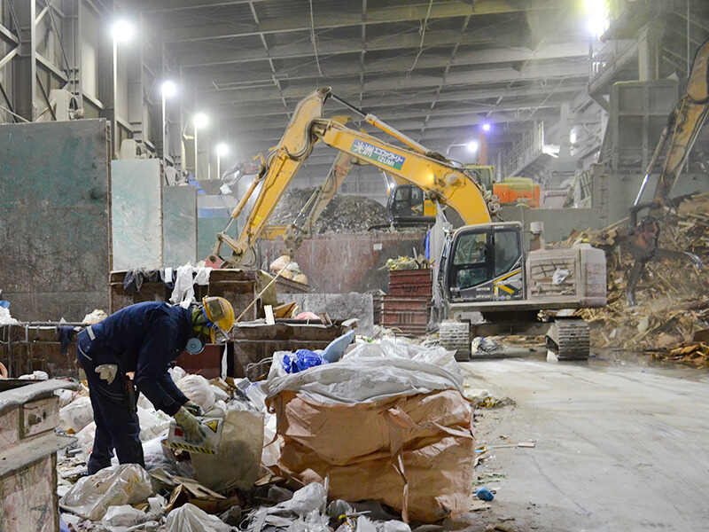 ガンガン分けろ！リサイクルのはじめの一歩を担う「粗選別」とは(軽作業・物流,横浜市神奈川区)のイメージ画像