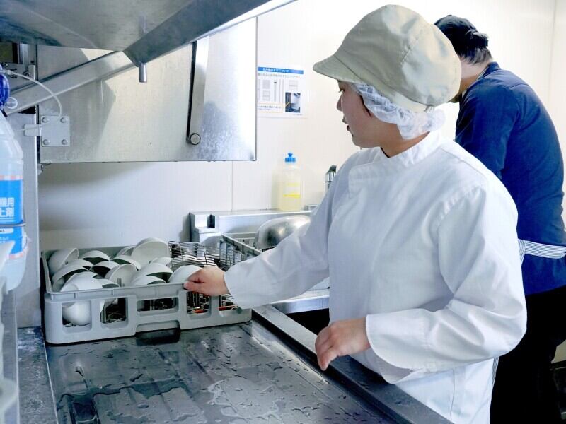 【洗浄スタッフ】未経験・無資格OK★食堂での食器洗い等(フード・飲食,北九州市小倉北区)のイメージ画像