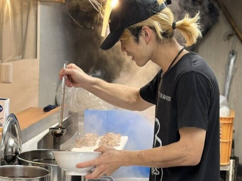 超話題の二郎系！完全週休二日制*賞与年2回！休みも給与も大切に(フード・飲食,京都市伏見区)のイメージ画像