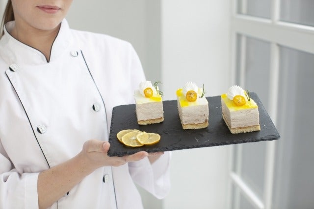 高時給★短期12月末まで！ホテルのパティシエ補助★微経験OK！(フード・飲食,港区)のイメージ画像