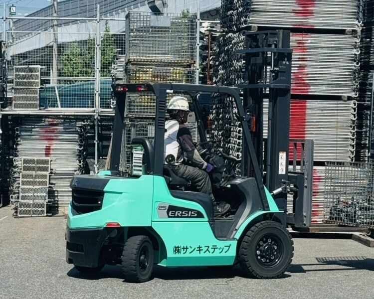 フォークリフト場内作業員｜足場の資材管理・運搬など｜松原市(軽作業・物流,松原市)のイメージ画像