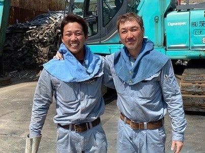 使える人は重機を使った金属の仕分けを！