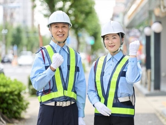 勤務時間の相談OK！シニア世代活躍中◇大手企業内で誘導のお仕事(軽作業・物流,横浜市磯子区)のイメージ画像