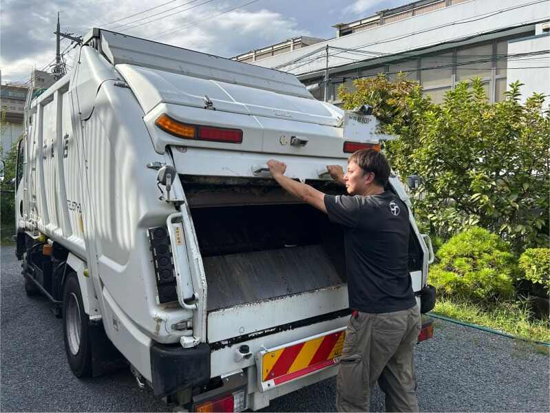 ルート回収ドライバー│16時退勤/日休み/経験者優遇/幹部候補