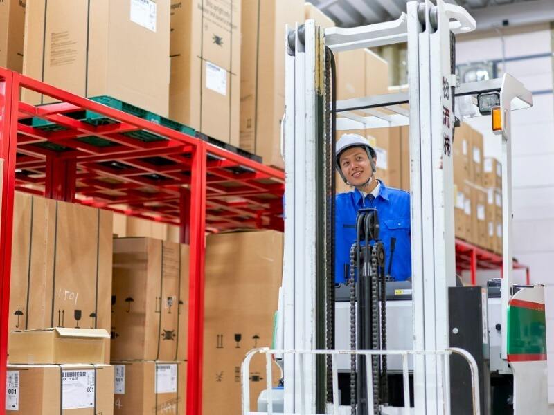 【土日祝休◎日勤のみ】リーチフォークで医療品のピッキング！(軽作業・物流,岡山市北区)のイメージ画像