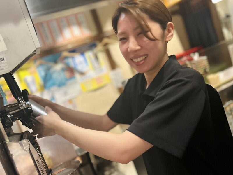 [給料手渡し]駅ビル人気焼鳥店◎おしゃれ自由|高時給◆週2~(フード・飲食,大阪市北区)のイメージ画像