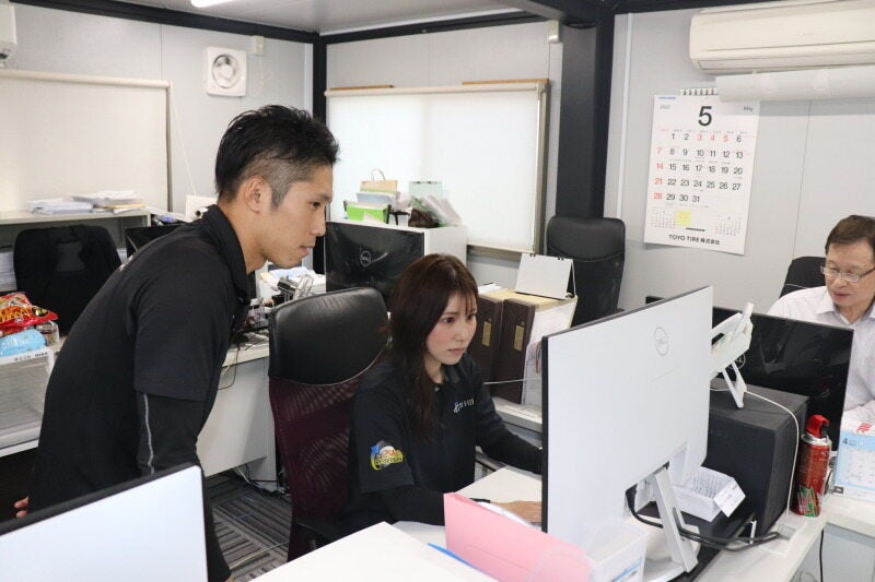 ＜昼勤or夜勤点呼＞副業に人気◎50代も活躍中！資格・経験は不問(オフィス,堺市美原区)のイメージ画像