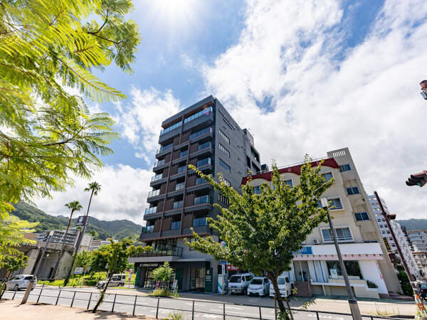 【時給1400円】熱海で通勤スタッフ募集！バイキングレストラン！(フード・飲食,熱海市)のイメージ画像