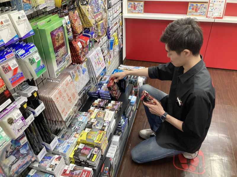 ＼人気のカードショップ／天神駅チカ×未経験◎髪色自由☆週4～(販売,福岡市中央区)のイメージ画像