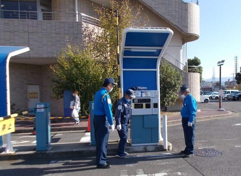 駐車場清掃スタッフ募集◎50～60代活躍中◎未経験者歓迎◎(サービス,貝塚市)のイメージ画像