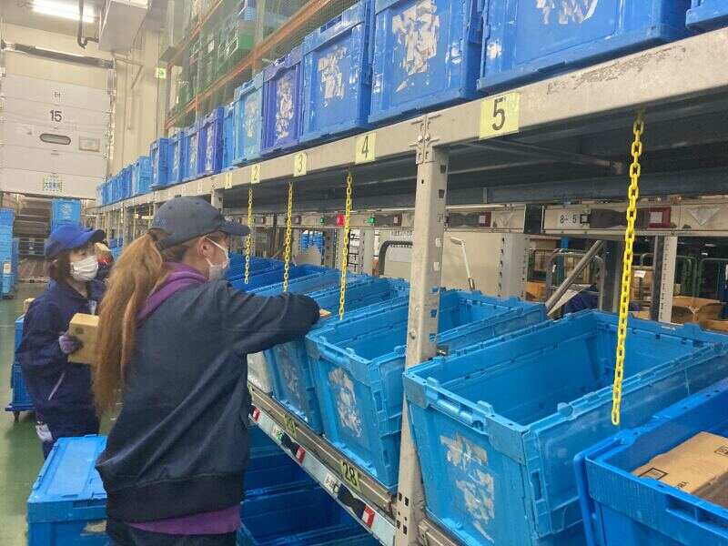 【オープニングSTAFF募集】10月スタート！未経験OK◎簡単仕分け(軽作業・物流,川崎市川崎区)のイメージ画像