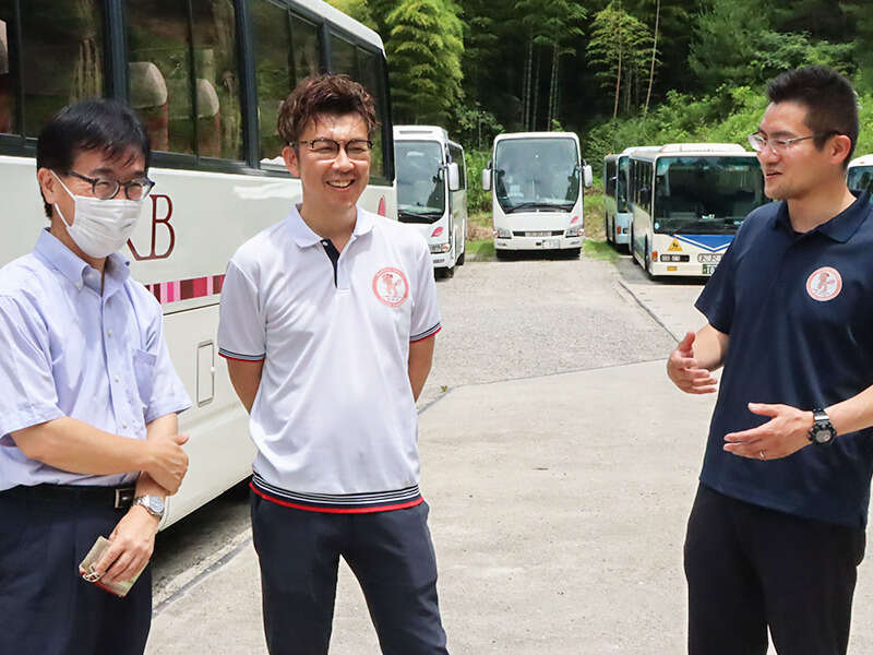 バス会社での運行管理補助｜経験・資格不要！人柄重視の採用です(軽作業・物流,堺市美原区)のイメージ画像