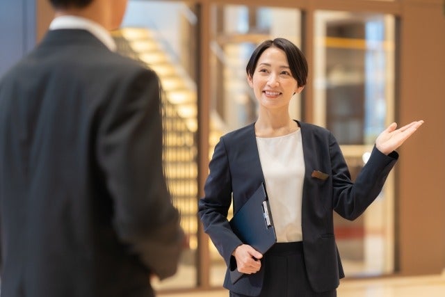 ホテルの受付フロントスタッフ/未経験OK！フルタイム歓迎！(サービス,広島市東区)のイメージ画像