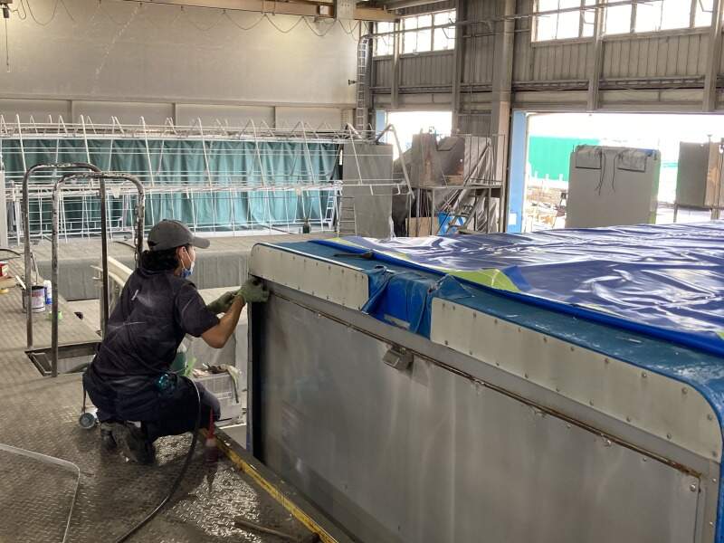 日勤のみ｜トラック幌の製造・修理｜未経験歓迎｜賞与年3回(工場・製造,みよし市)のイメージ画像