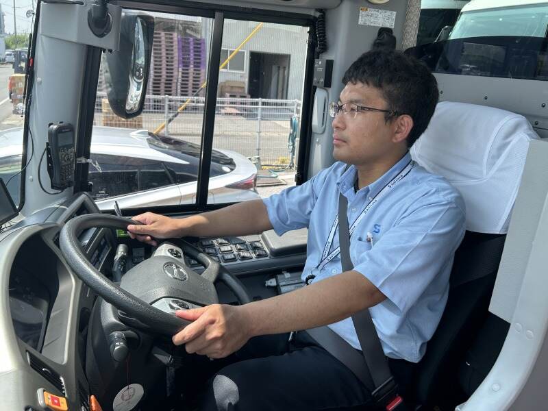 【中型免許必須】少人数で大手とは違うあたたかさ！自分時間◎