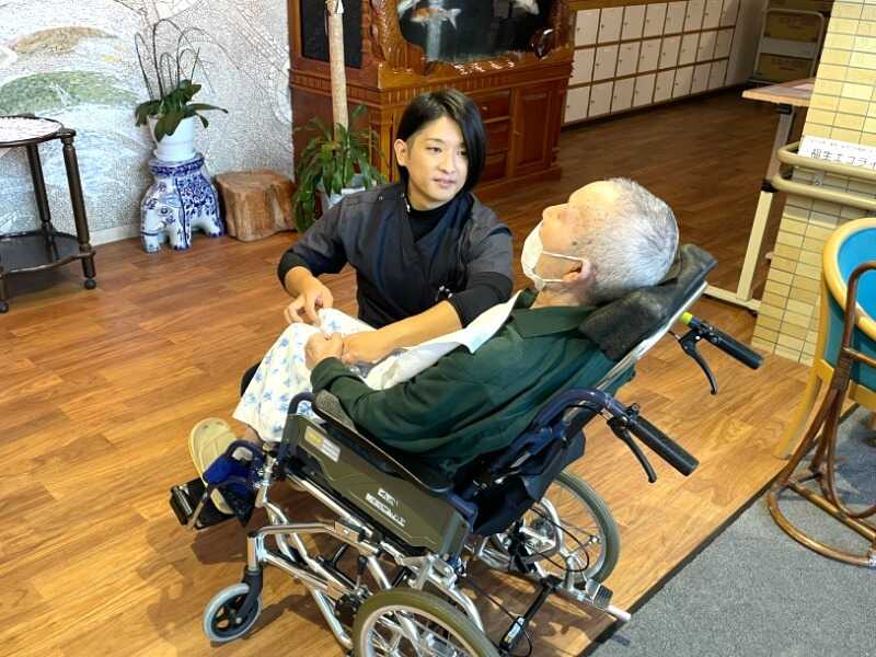 【特養の看護師さん】夜勤なし/賞与4.95ヶ月/無料駐車場完備(医療・介護・福祉,福生市)のイメージ画像