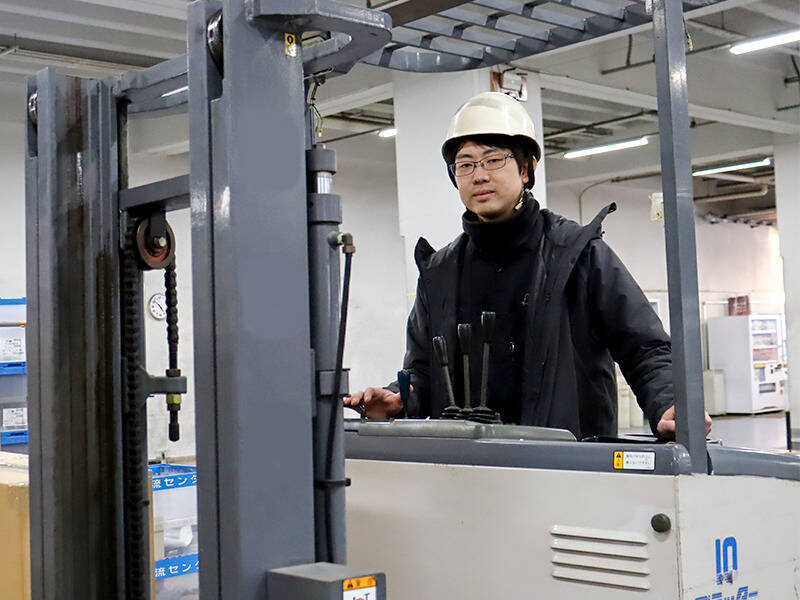 社内ノリだから気楽！おしゃべり好きなパートさん達との倉庫管理