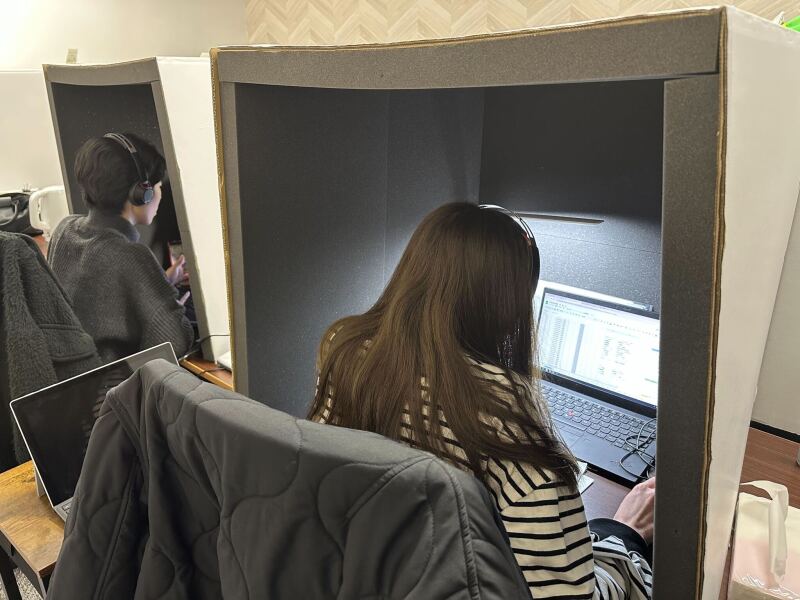 時短～フルタイム可　秋葉原駅近コールセンター時給1400円＋交(オフィス,千代田区)のイメージ画像