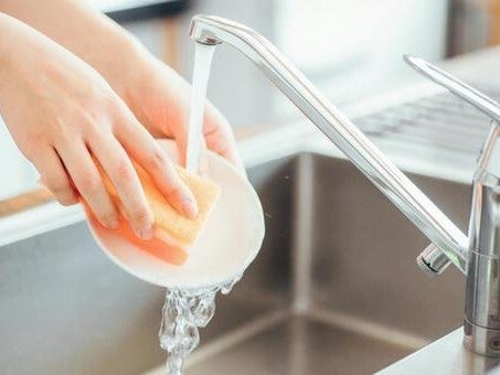 【10‐14時★扶養内】カンタン皿洗い/時給1,300円↑■土日祝のみ(フード・飲食,丸亀市)のイメージ画像