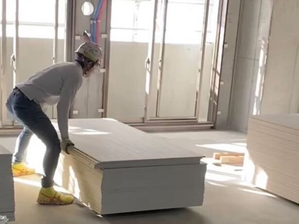 【面接なしもOK】日払い・短期/脱金欠が叶いました＊荷物の運搬(軽作業・物流,大阪市福島区)のイメージ画像