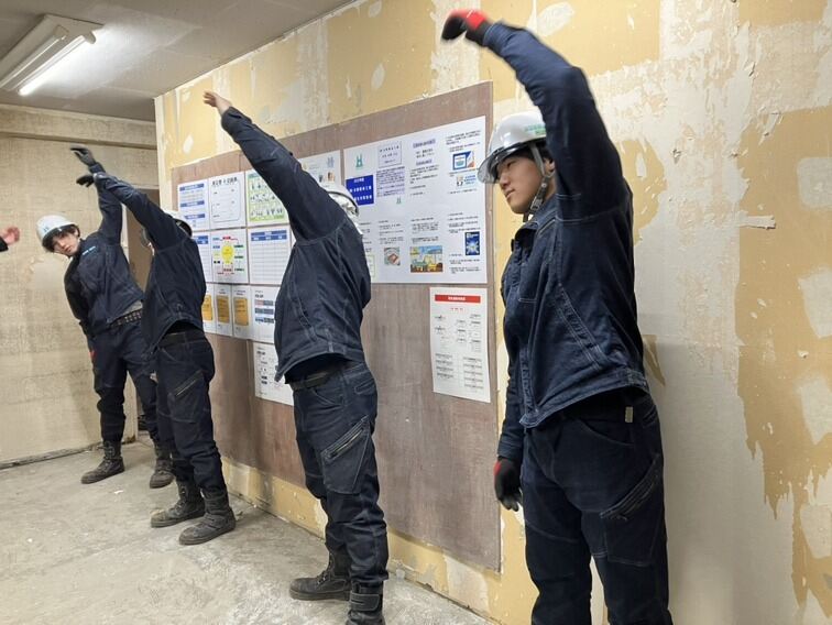 「建物を壊し、人間関係を築く」未経験活躍中/重機オペレーター