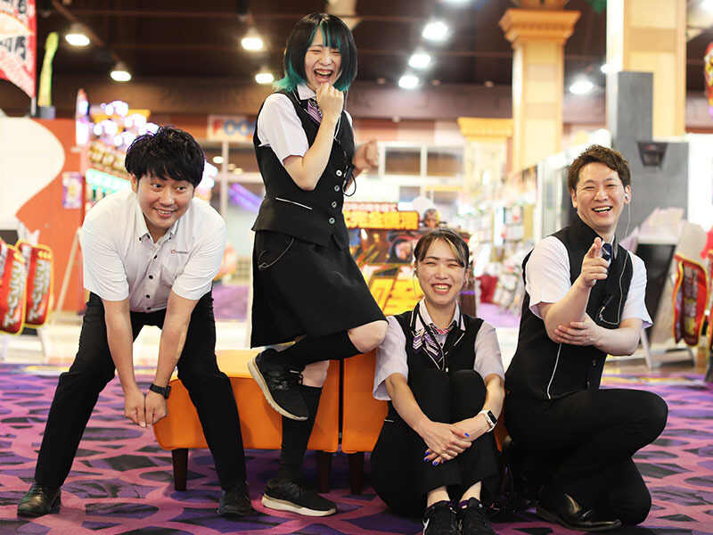 パチンコホールスタッフ◎月給28万～・賞与年2回・転勤時社宅有(サービス,水戸市)のイメージ画像
