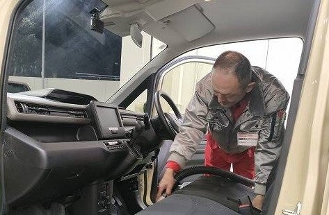 【週3～/4H～】車が好き！体を動かしたい方に♪洗車/オイル交換(サービス,藤沢市)のイメージ画像