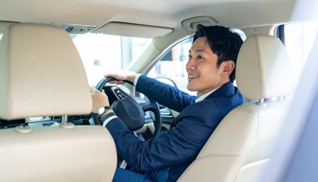 【1月開始】社長・役員専属ドライバー／高級ミニバンで安定勤務(軽作業・物流,名古屋市中区)のイメージ画像