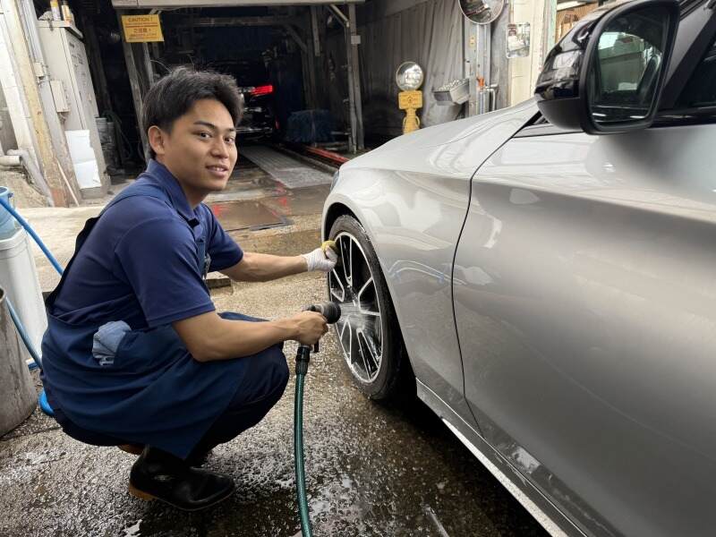 洗車スタッフ★履歴書不要/週1~,3h~OK/髪色ピアス自由/日払い(サービス,中野区)のイメージ画像