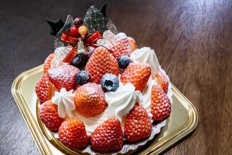 スーパーでクリスマスケーキお渡し(イベント,岡崎市)のイメージ画像