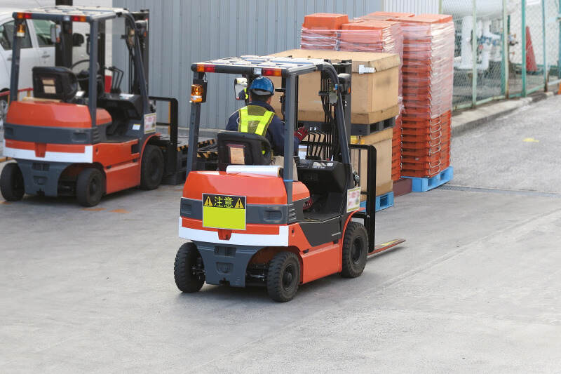 倉庫内での入出荷保管作業（フォークリフト）(軽作業・物流,小牧市)のイメージ画像